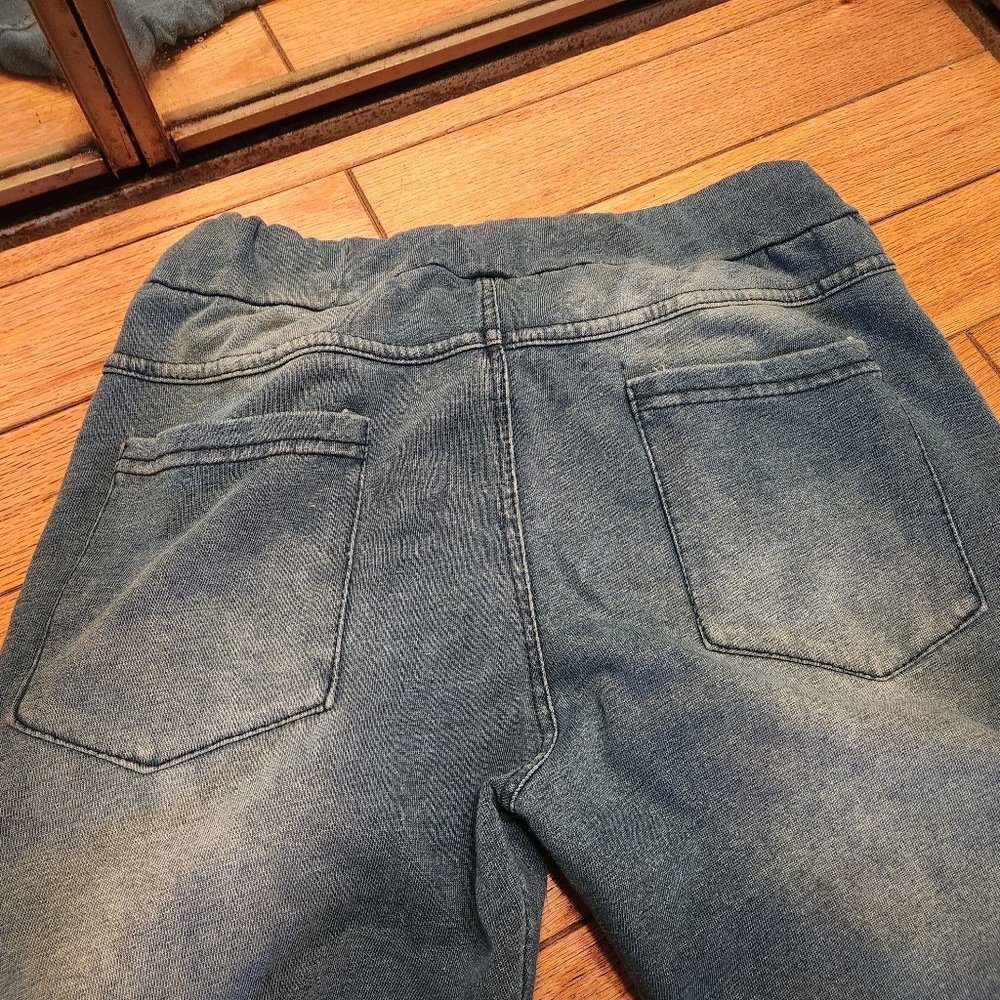 FUN FUN FUN JEANS! - Picture 4 of 5